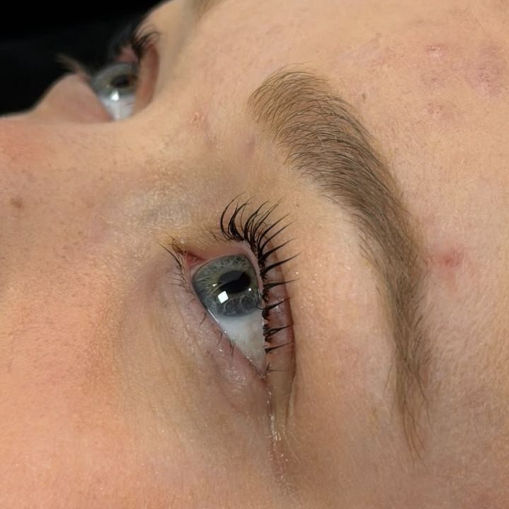 Cils après le rehaussement coréen